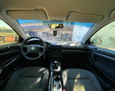 Серый Фольксваген Пассат, объемом двигателя 1.6 л и пробегом 267 тыс. км за 5200 $, фото 1 на Automoto.ua