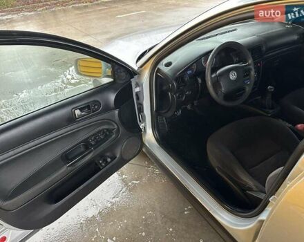 Серый Фольксваген Пассат, объемом двигателя 1.9 л и пробегом 386 тыс. км за 3999 $, фото 9 на Automoto.ua