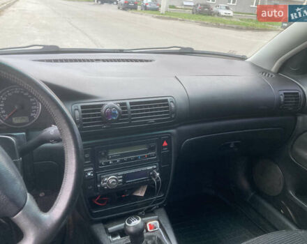 Серый Фольксваген Пассат, объемом двигателя 1.78 л и пробегом 396 тыс. км за 3800 $, фото 12 на Automoto.ua