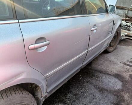 Серый Фольксваген Пассат, объемом двигателя 2.5 л и пробегом 200 тыс. км за 1081 $, фото 1 на Automoto.ua