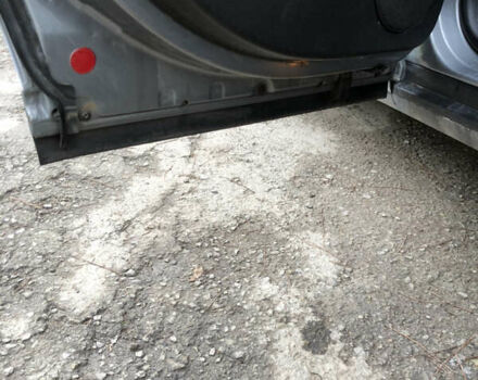 Серый Фольксваген Пассат, объемом двигателя 1.8 л и пробегом 410 тыс. км за 3000 $, фото 9 на Automoto.ua