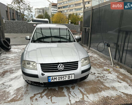 Серый Фольксваген Пассат, объемом двигателя 1.9 л и пробегом 428 тыс. км за 3800 $, фото 1 на Automoto.ua