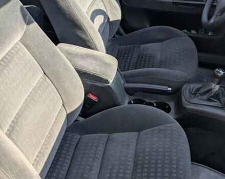 Серый Фольксваген Пассат, объемом двигателя 1.6 л и пробегом 145 тыс. км за 4800 $, фото 19 на Automoto.ua