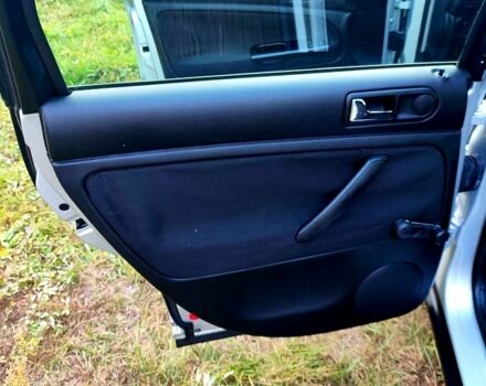 Сірий Фольксваген Пассат, об'ємом двигуна 1.6 л та пробігом 180 тис. км за 5000 $, фото 6 на Automoto.ua