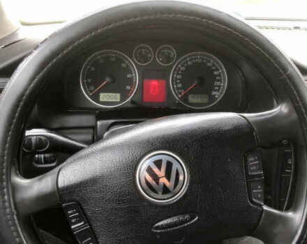 Серый Фольксваген Пассат, объемом двигателя 1.8 л и пробегом 410 тыс. км за 3000 $, фото 4 на Automoto.ua