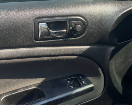 Серый Фольксваген Пассат, объемом двигателя 1.6 л и пробегом 209 тыс. км за 4600 $, фото 6 на Automoto.ua