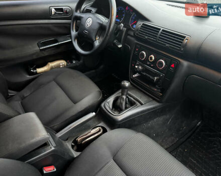 Сірий Фольксваген Пассат, об'ємом двигуна 1.6 л та пробігом 430 тис. км за 2950 $, фото 8 на Automoto.ua