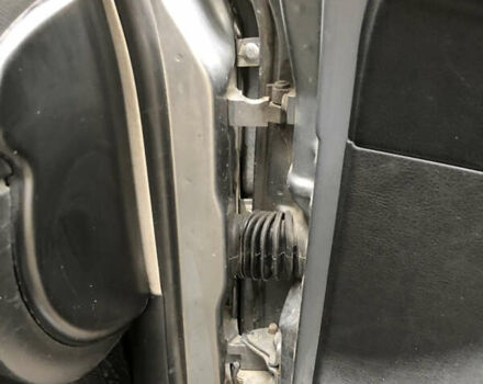 Серый Фольксваген Пассат, объемом двигателя 1.8 л и пробегом 410 тыс. км за 3000 $, фото 16 на Automoto.ua