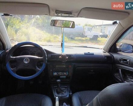 Сірий Фольксваген Пассат, об'ємом двигуна 1.8 л та пробігом 312 тис. км за 4400 $, фото 9 на Automoto.ua