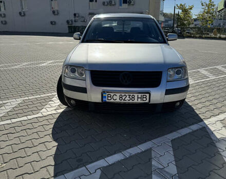 Серый Фольксваген Пассат, объемом двигателя 1.8 л и пробегом 266 тыс. км за 4800 $, фото 2 на Automoto.ua