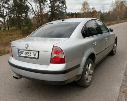 Серый Фольксваген Пассат, объемом двигателя 1.6 л и пробегом 300 тыс. км за 3750 $, фото 3 на Automoto.ua
