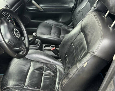 Серый Фольксваген Пассат, объемом двигателя 1.8 л и пробегом 440 тыс. км за 3199 $, фото 25 на Automoto.ua