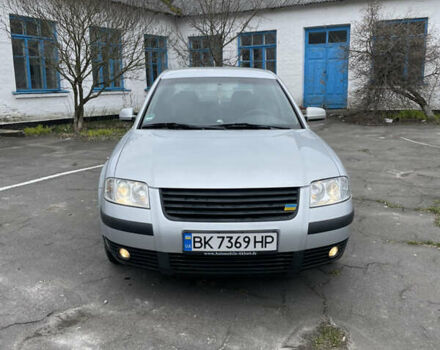 Сірий Фольксваген Пассат, об'ємом двигуна 1.78 л та пробігом 250 тис. км за 4300 $, фото 1 на Automoto.ua