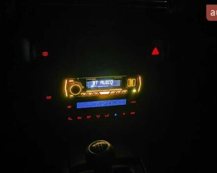 Серый Фольксваген Пассат, объемом двигателя 1.9 л и пробегом 333 тыс. км за 4750 $, фото 17 на Automoto.ua