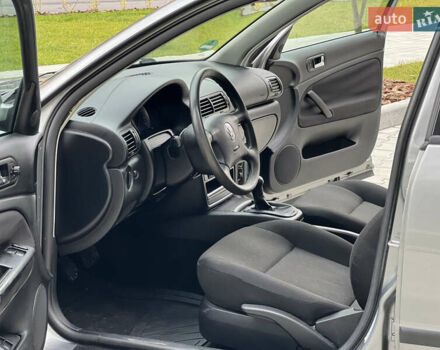 Сірий Фольксваген Пассат, об'ємом двигуна 1.6 л та пробігом 186 тис. км за 4199 $, фото 72 на Automoto.ua