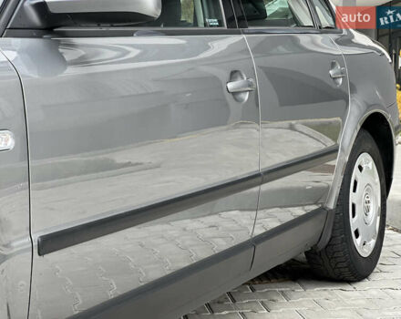 Сірий Фольксваген Пассат, об'ємом двигуна 1.6 л та пробігом 186 тис. км за 4199 $, фото 14 на Automoto.ua