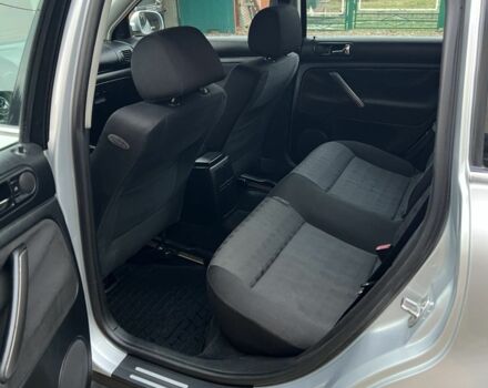 Серый Фольксваген Пассат, объемом двигателя 1.8 л и пробегом 253 тыс. км за 3750 $, фото 2 на Automoto.ua