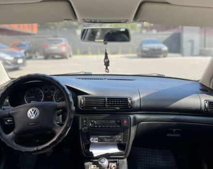 Серый Фольксваген Пассат, объемом двигателя 1.6 л и пробегом 209 тыс. км за 4600 $, фото 9 на Automoto.ua