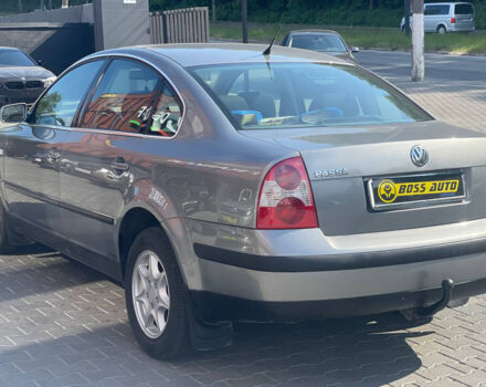 Серый Фольксваген Пассат, объемом двигателя 1.6 л и пробегом 209 тыс. км за 4600 $, фото 3 на Automoto.ua