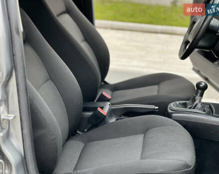 Сірий Фольксваген Пассат, об'ємом двигуна 1.6 л та пробігом 186 тис. км за 4199 $, фото 69 на Automoto.ua