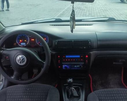 Серый Фольксваген Пассат, объемом двигателя 1.6 л и пробегом 316 тыс. км за 3500 $, фото 2 на Automoto.ua