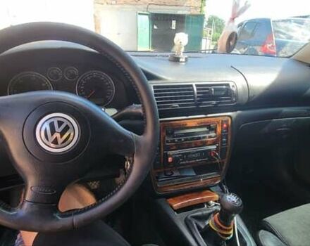 Серый Фольксваген Пассат, объемом двигателя 1.9 л и пробегом 308 тыс. км за 4000 $, фото 2 на Automoto.ua