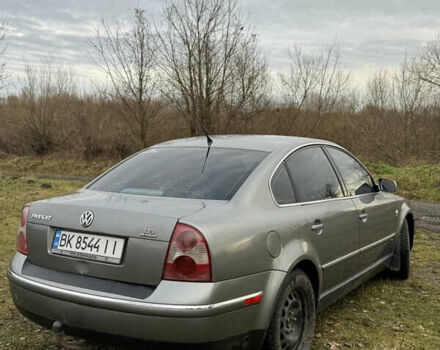 Серый Фольксваген Пассат, объемом двигателя 1.8 л и пробегом 440 тыс. км за 3199 $, фото 16 на Automoto.ua