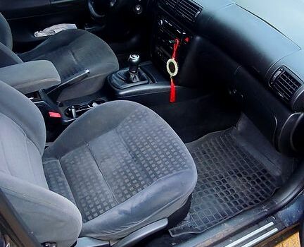 Серый Фольксваген Пассат, объемом двигателя 1.9 л и пробегом 224 тыс. км за 4800 $, фото 10 на Automoto.ua