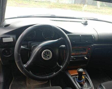 Серый Фольксваген Пассат, объемом двигателя 1.8 л и пробегом 344 тыс. км за 4400 $, фото 16 на Automoto.ua