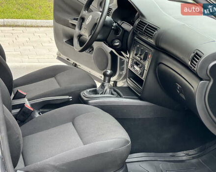 Сірий Фольксваген Пассат, об'ємом двигуна 1.6 л та пробігом 186 тис. км за 4199 $, фото 65 на Automoto.ua