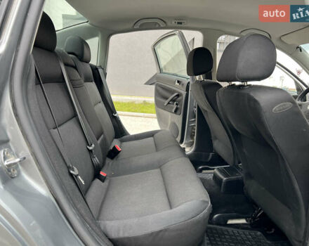 Сірий Фольксваген Пассат, об'ємом двигуна 1.6 л та пробігом 186 тис. км за 4199 $, фото 79 на Automoto.ua