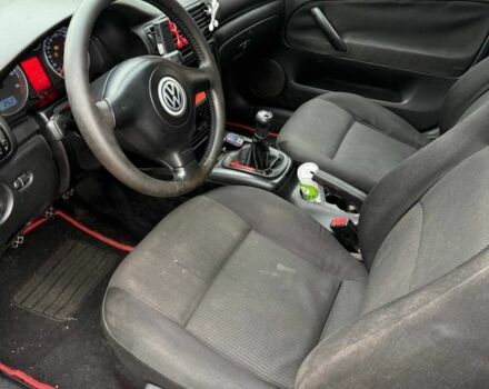 Серый Фольксваген Пассат, объемом двигателя 1.6 л и пробегом 300 тыс. км за 3750 $, фото 4 на Automoto.ua