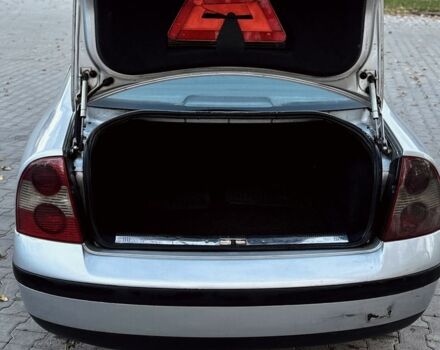 Серый Фольксваген Пассат, объемом двигателя 1.9 л и пробегом 373 тыс. км за 3850 $, фото 8 на Automoto.ua