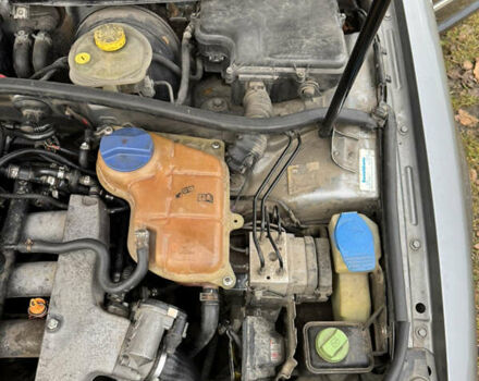 Серый Фольксваген Пассат, объемом двигателя 1.8 л и пробегом 440 тыс. км за 3199 $, фото 41 на Automoto.ua