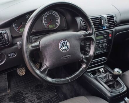 Серый Фольксваген Пассат, объемом двигателя 1.6 л и пробегом 154 тыс. км за 4000 $, фото 21 на Automoto.ua