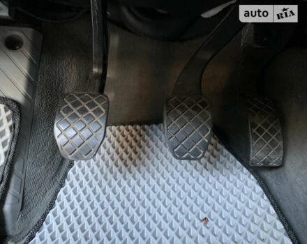 Серый Фольксваген Пассат, объемом двигателя 1.6 л и пробегом 233 тыс. км за 5399 $, фото 22 на Automoto.ua