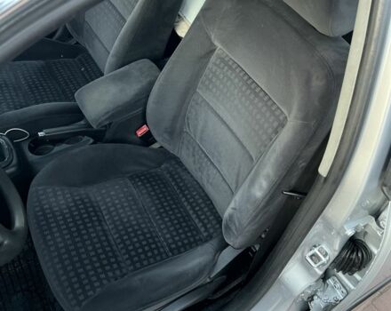 Серый Фольксваген Пассат, объемом двигателя 1.6 л и пробегом 230 тыс. км за 2150 $, фото 11 на Automoto.ua