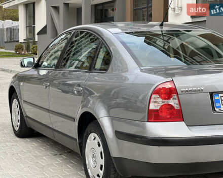 Сірий Фольксваген Пассат, об'ємом двигуна 1.6 л та пробігом 186 тис. км за 4199 $, фото 53 на Automoto.ua