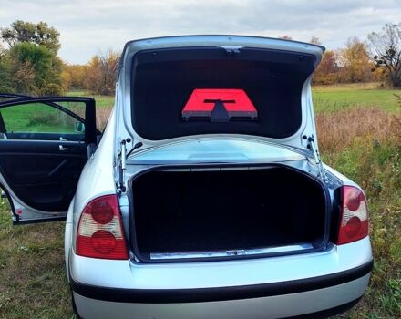 Сірий Фольксваген Пассат, об'ємом двигуна 1.6 л та пробігом 180 тис. км за 5000 $, фото 7 на Automoto.ua