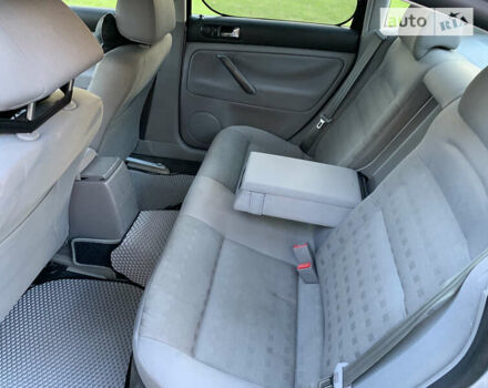 Серый Фольксваген Пассат, объемом двигателя 1.6 л и пробегом 233 тыс. км за 5399 $, фото 14 на Automoto.ua