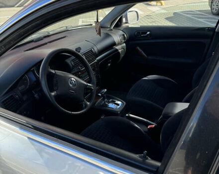 Серый Фольксваген Пассат, объемом двигателя 1.8 л и пробегом 266 тыс. км за 4800 $, фото 7 на Automoto.ua