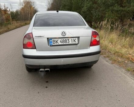 Серый Фольксваген Пассат, объемом двигателя 1.6 л и пробегом 300 тыс. км за 3750 $, фото 2 на Automoto.ua