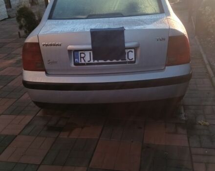 Сірий Фольксваген Пассат, об'ємом двигуна 1 л та пробігом 375 тис. км за 2200 $, фото 5 на Automoto.ua