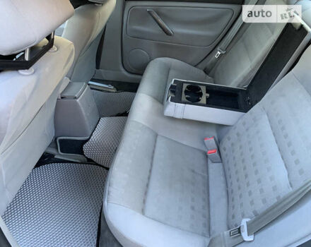 Серый Фольксваген Пассат, объемом двигателя 1.6 л и пробегом 233 тыс. км за 5399 $, фото 13 на Automoto.ua