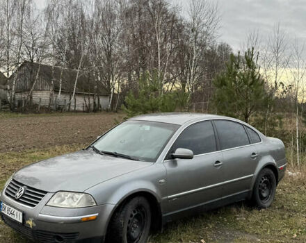 Серый Фольксваген Пассат, объемом двигателя 1.8 л и пробегом 440 тыс. км за 3199 $, фото 9 на Automoto.ua