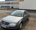 Серый Фольксваген Пассат, объемом двигателя 1.6 л и пробегом 275 тыс. км за 2000 $, фото 1 на Automoto.ua