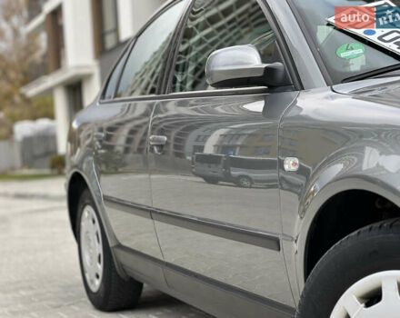 Сірий Фольксваген Пассат, об'ємом двигуна 1.6 л та пробігом 186 тис. км за 4199 $, фото 47 на Automoto.ua