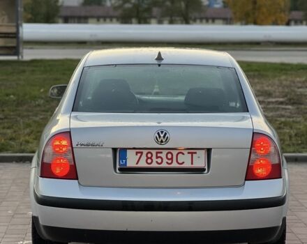 Серый Фольксваген Пассат, объемом двигателя 1.6 л и пробегом 230 тыс. км за 2150 $, фото 5 на Automoto.ua