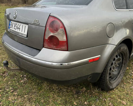 Серый Фольксваген Пассат, объемом двигателя 1.8 л и пробегом 440 тыс. км за 3199 $, фото 21 на Automoto.ua