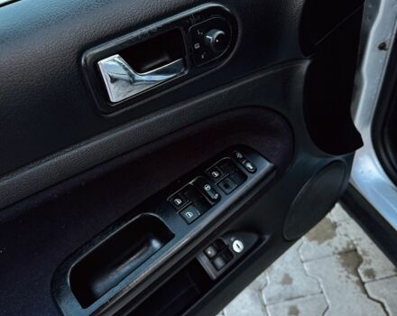 Серый Фольксваген Пассат, объемом двигателя 1.9 л и пробегом 373 тыс. км за 3850 $, фото 5 на Automoto.ua